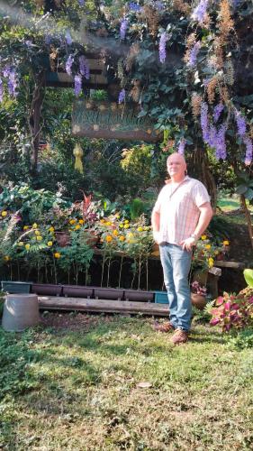 Κήπος έξω από το Ban Suan Nai Fun Homestay
