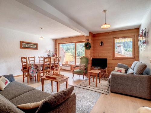 Charmant appartement à La Clusaz avec terrasse, parking et wifi - FR-1-818-58