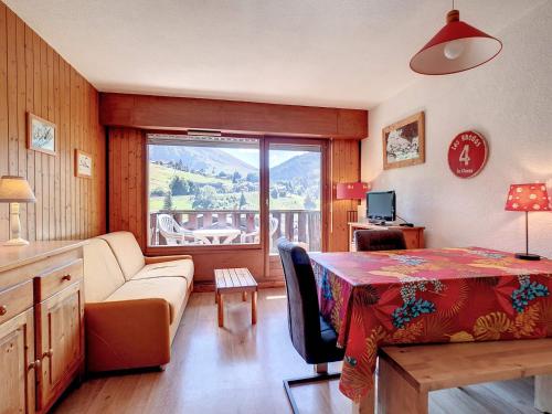 Appartement cosy 4/6 pers. avec balcon sud et wifi à La Clusaz - FR-1-818-79