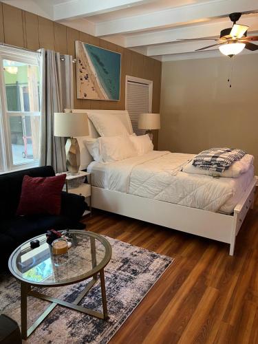 Χώρος καθιστικού στο Spacious comfortable Studio Unit