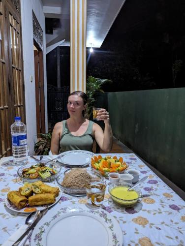 Φαγητό σε αυτό το διαμέρισμα ή κάπου εκεί κοντά
