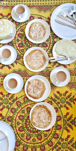 Đồ ăn tại/gần chỗ nghỉ nhà dân