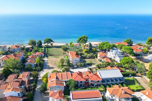 Gallery image of Guedin Sea Side Maisonette, Nikiti in Nikiti