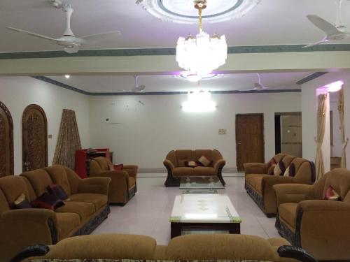 Subhani Aysha Palace Luxury Apartments