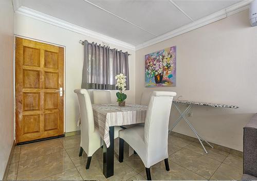 Imagen de la galería de The Golden Place, en Kempton Park