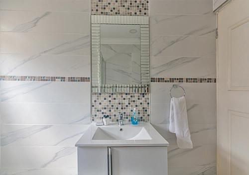 Un baño de The Golden Place