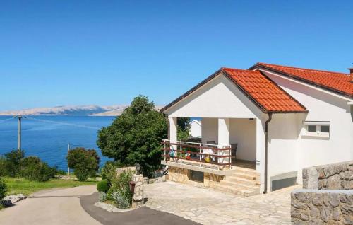 1 Bedroom Cozy Apartment In Sveti Juraj