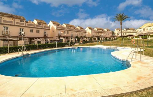 Awesome Home In San Luis De Sabinillas