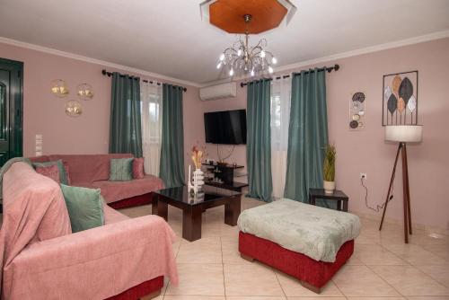 Vozaitis Family Villa