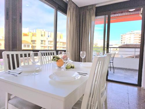 Nogalera Rainbow 2-bedroom apartment, Pool and parking BY NAMASTE ELITE