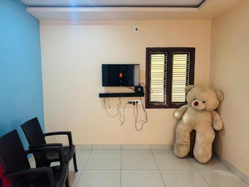 TV a/nebo společenská místnost v ubytování Sri padha vallabha serenity homestay