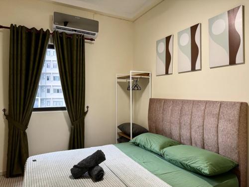 Postel nebo postele na pokoji v ubytování Peaceful 3BR 2B with Pool 10pax Wangsa Maju near Wangsa Walk