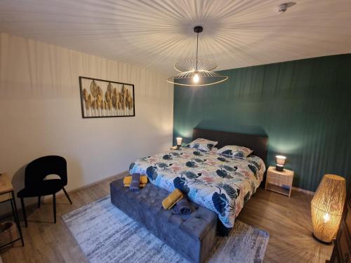 Postel nebo postele na pokoji v ubytování Gîte au cœur de la famenne