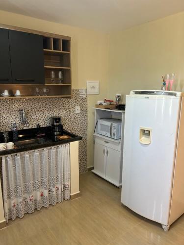 Dapur atau dapur kecil di Chalé 2 vista para montanha