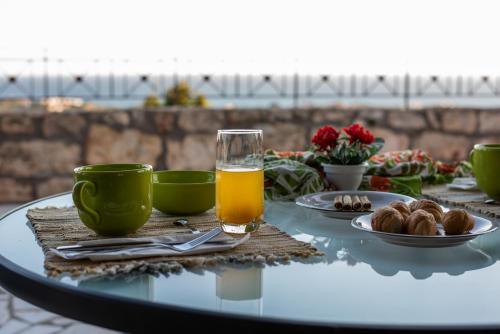 Comida en o cerca de este apartamento