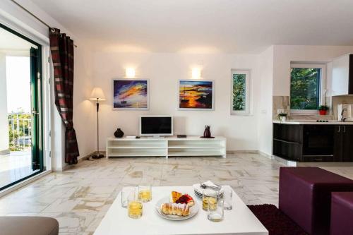 Malinska Apartment 11