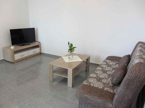 Two-Bedroom Apartment in Malinska - Insel Krk 13080