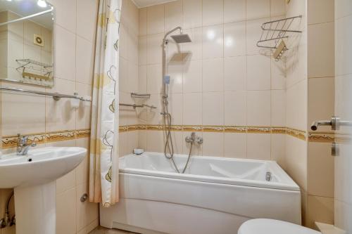 Koupelna v ubytování Kotor Vista Seaview apartment by MN Property