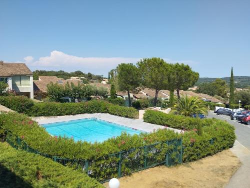 DUPLEX with terrace in residence and pool