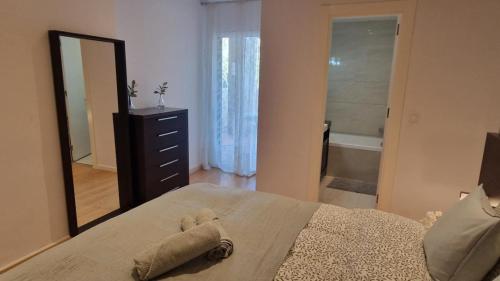 Reserva del Higueron Palm and Pool Apartment