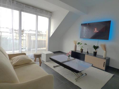 Appartement studio lumineux refait a neuf proche Orly Paris Disneyland