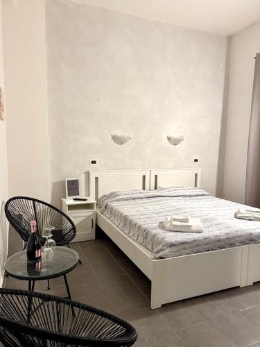 Home Rome Relax