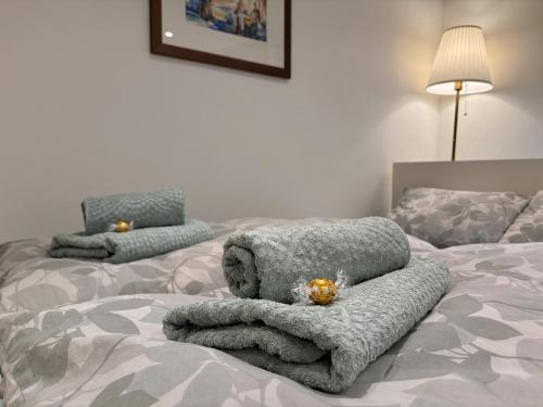 Ένα ή περισσότερα κρεβάτια σε δωμάτιο στο Apartment in Natur und Flughafen Nähe