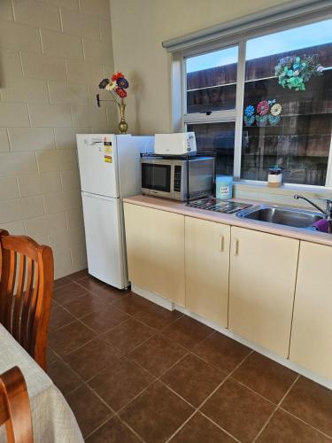 Kuchyň nebo kuchyňský kout v ubytování Di's B&B unit 2