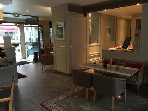 Posezení v ubytování Hotel Dauphin