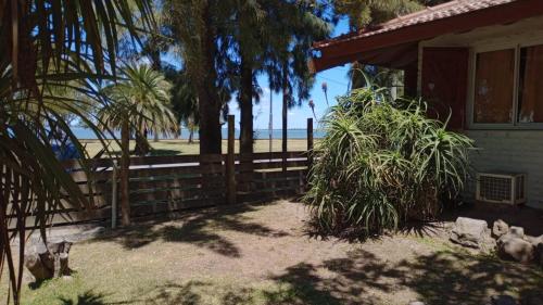 Ein Garten an der Unterkunft El Viejo Roble