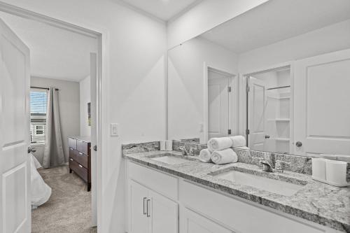Amazing 6Bed Home in Solara Fun for All photo 4