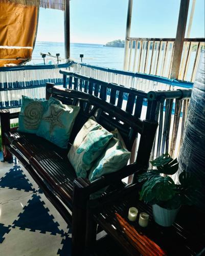 a bench sitting on the deck of a boat at HiGhLanDer SeAsuN in San Fernando