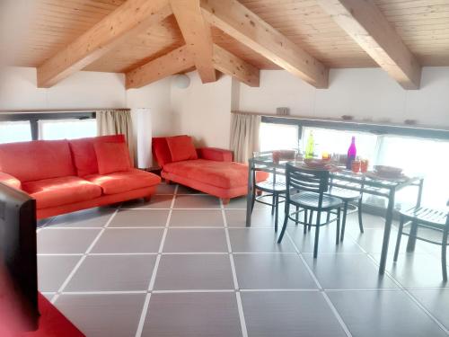 Posezení v ubytování Modern apartment in Chiavari of 100 m² with terrace