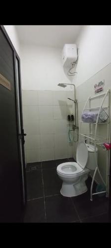 Ванная комната в Sukabumi Villa Mochi Private Mini Pool