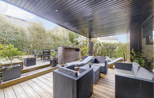 3 Bedroom Lovely Home In Fouesnant