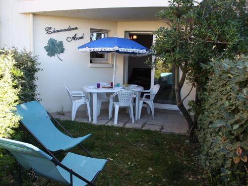 Photo de la galerie de l'établissement Appartement T3 avec jardinet, proche plage et port, animaux admis - FR-1-775-5, à Arzon