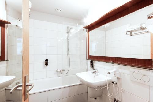 Koupelna v ubytování Hotel am Tiergarten