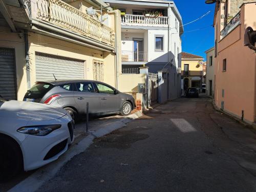 Gallery image of SA DOMU ANTIGA - Casa Indipendente in Centro Storico in Tortolì