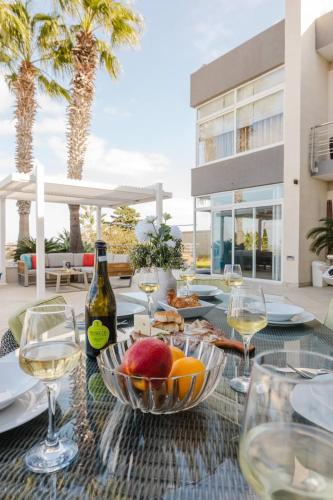 Bebidas en Palm Springs Villa Mellieha By Homely