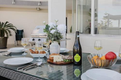 Comida en o cerca de este apartamento