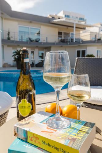 Bebidas en Palm Springs Villa Mellieha By Homely