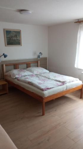 Cama o camas de una habitación en Ubytování Lumik