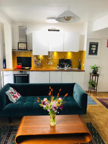 Beautiful and bright appartement in Montmartre