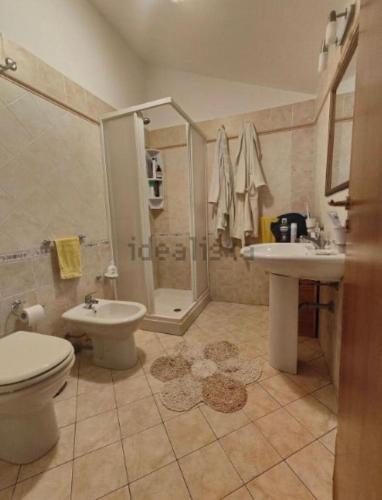 Bilik mandi di Casa Julia Tropea