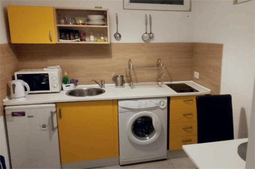 Angela Apartment