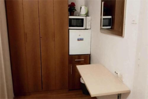 Angela Rooms