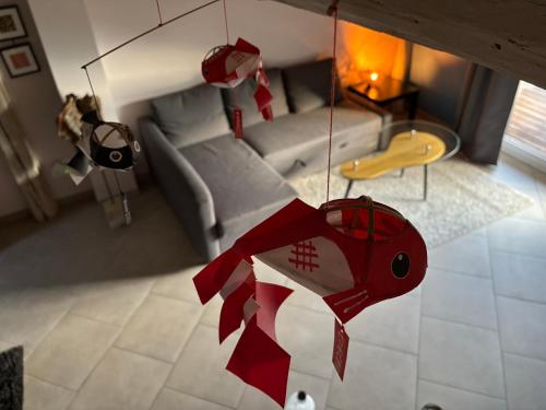 an overhead view of a living room with a couch at La grange de Sophie in Berstett