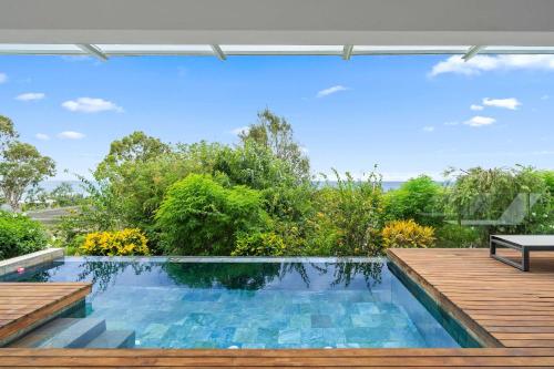 Luxury Apartment with Private Pool by Sealodge