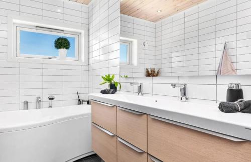 Φωτογραφία από το άλμπουμ του Villa with 4 bedrooms στο Τρόμσο