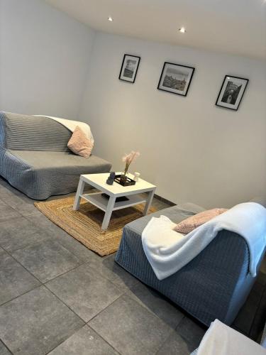 Coin salon dans l'établissement Wauters 75 Bruxelles-charleroi-airport